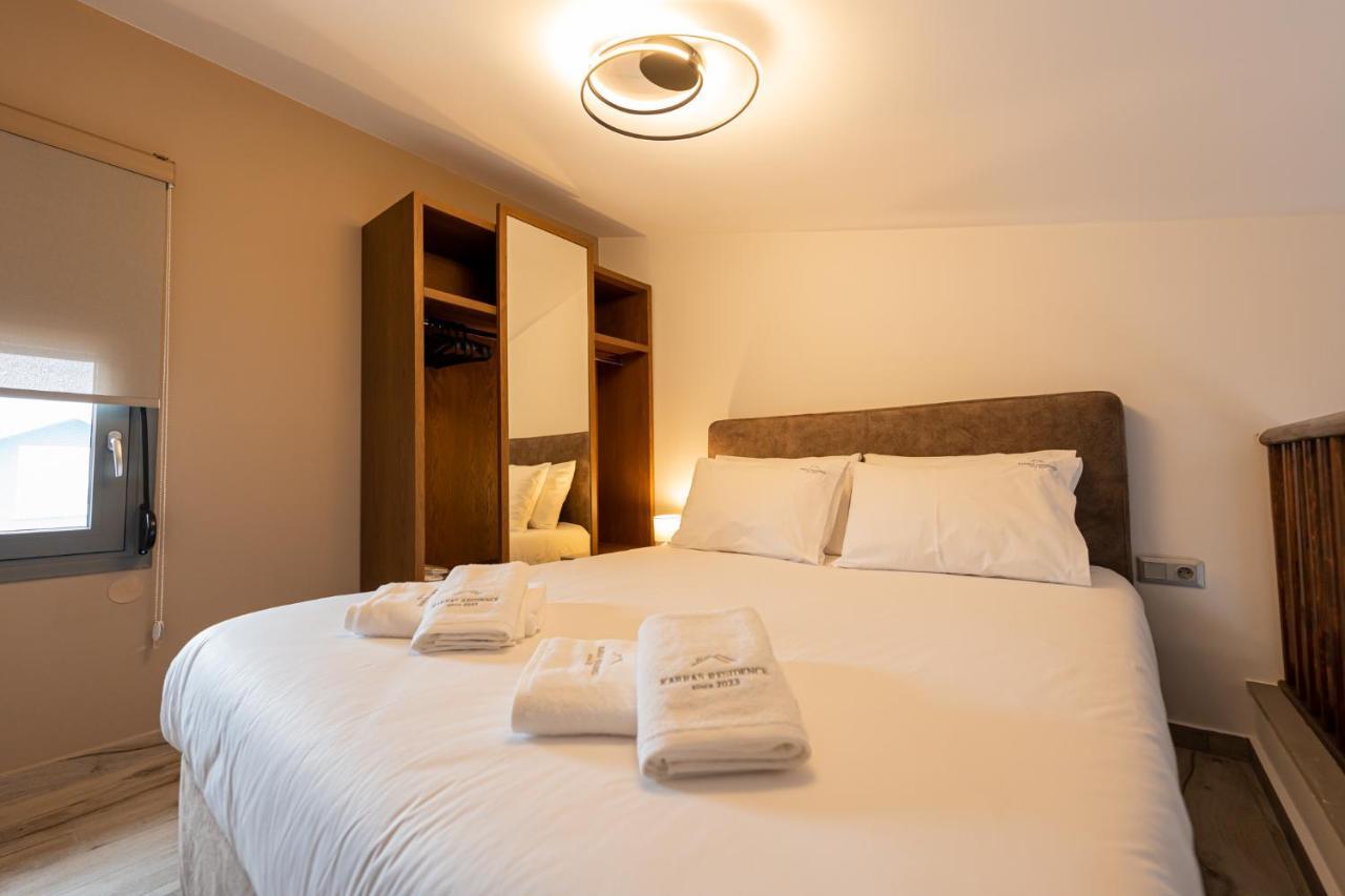 Karras' Residence Paralia Dionysiou Ngoại thất bức ảnh