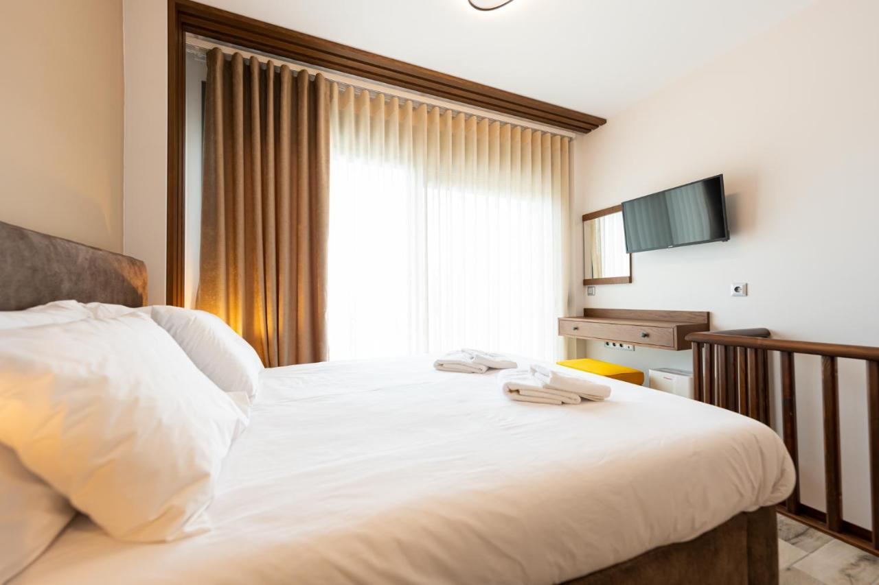 Karras' Residence Paralia Dionysiou Ngoại thất bức ảnh